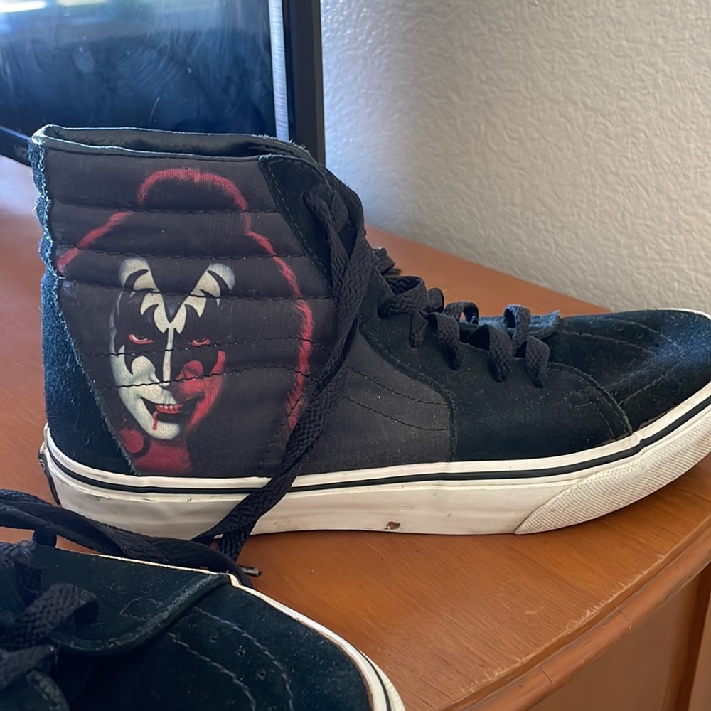KISS ARMY VANS